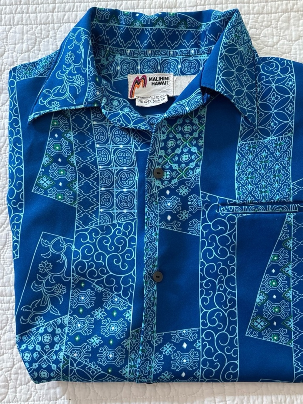 Malihini Hawaii Blue Patterned Men's Casual Button-Down Shirt